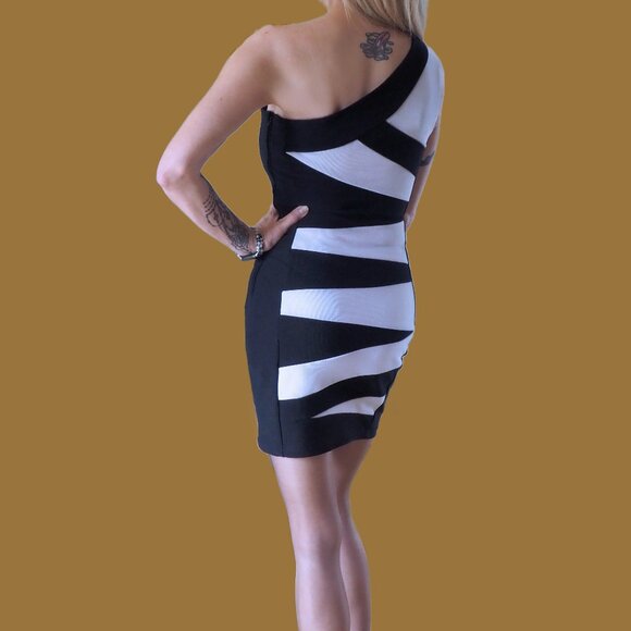 dress - Picture 5 of 5